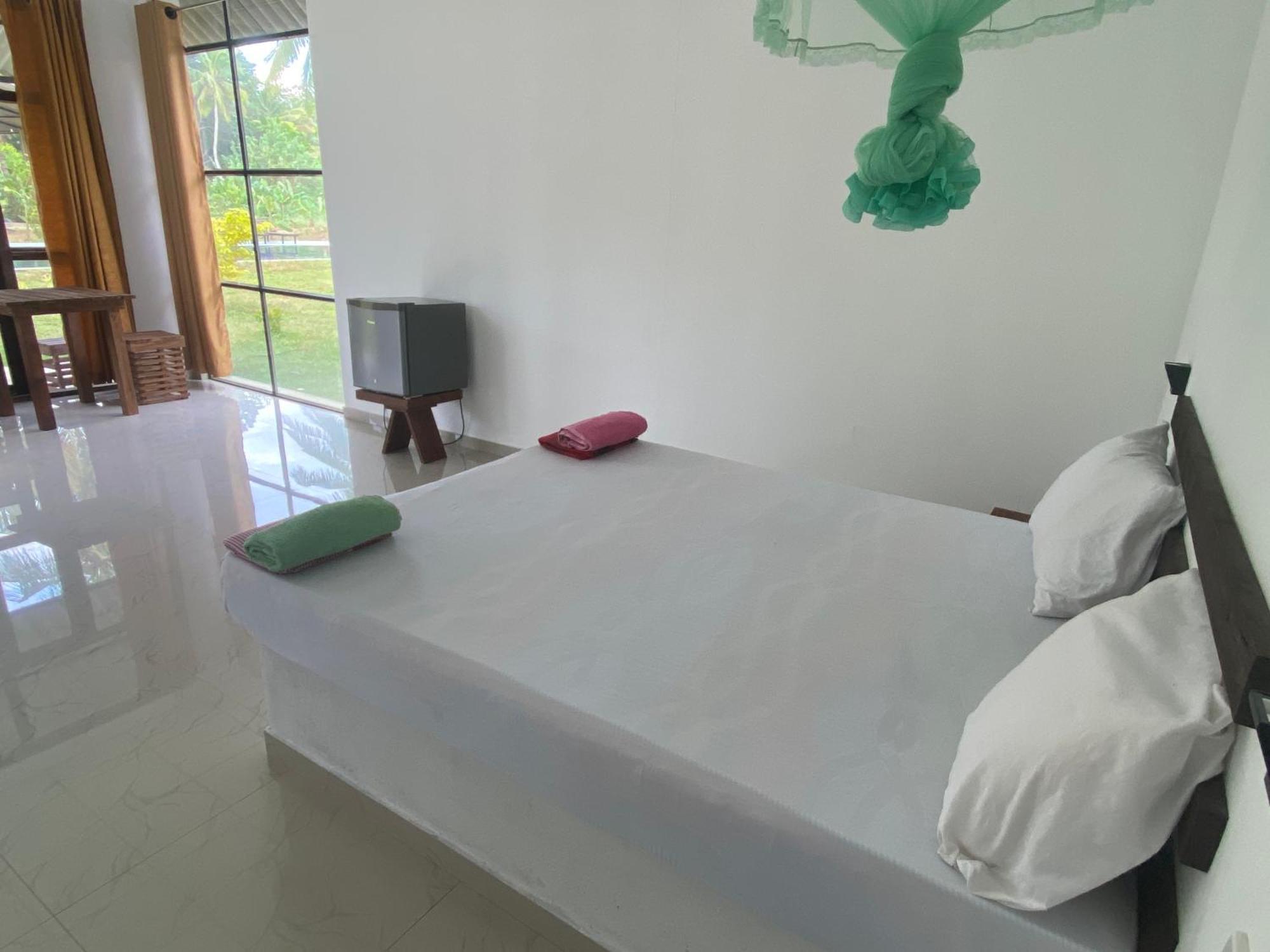 Paramount Safari Cottage Udawalawe Buitenkant foto