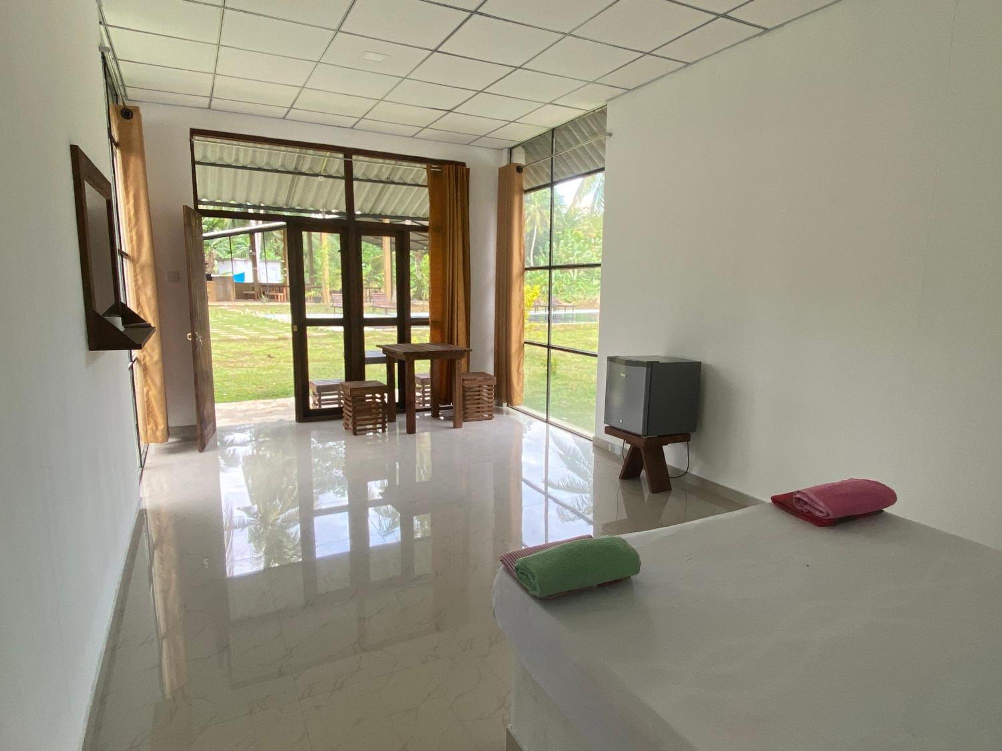 Paramount Safari Cottage Udawalawe Buitenkant foto