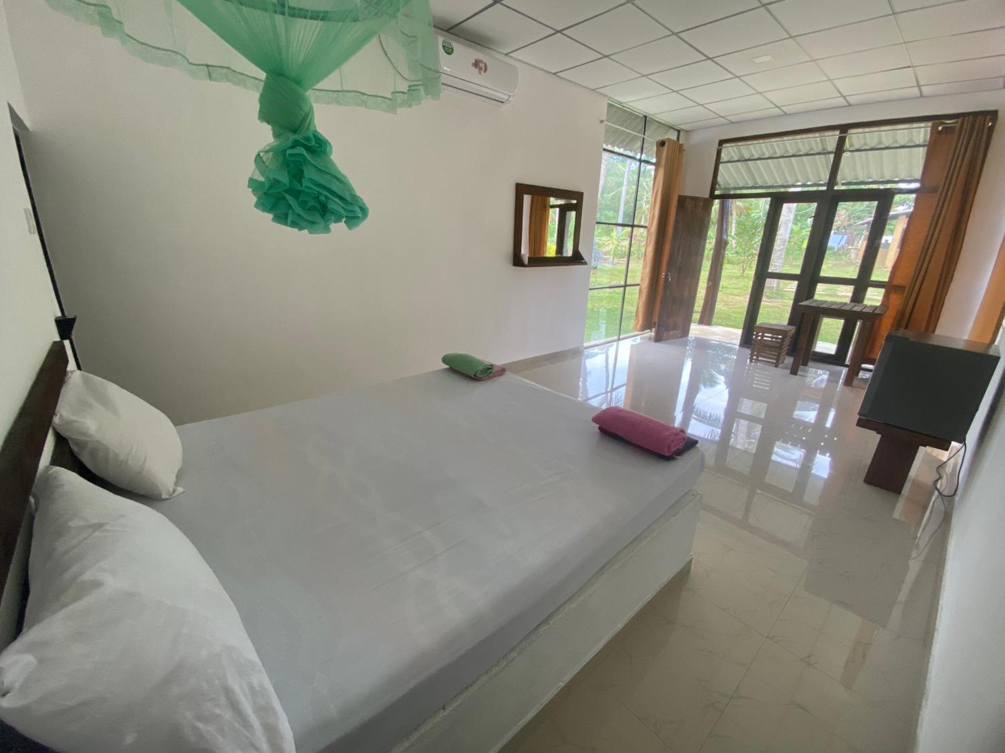 Paramount Safari Cottage Udawalawe Buitenkant foto